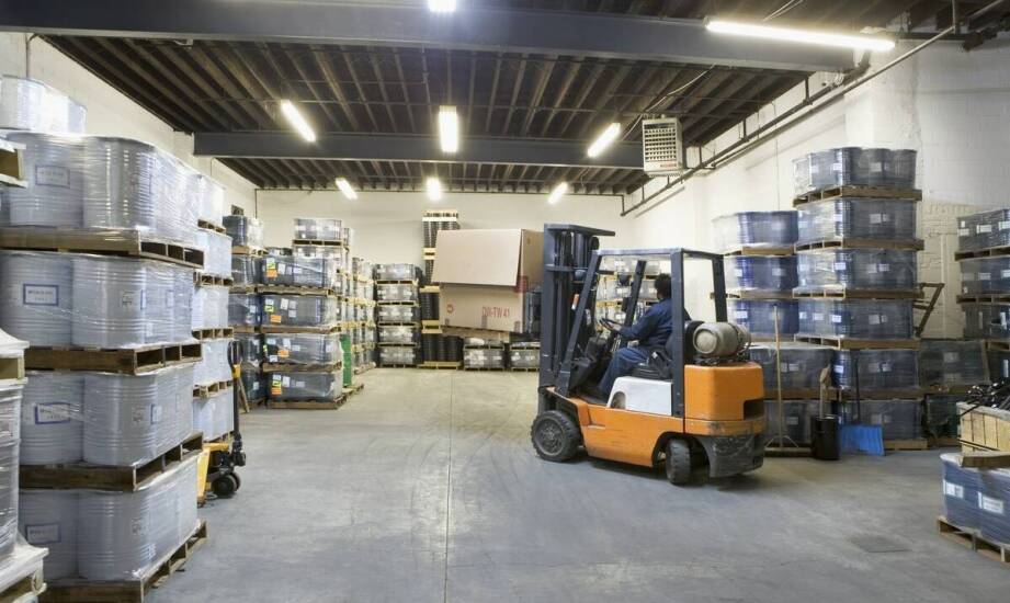 Wpływ zmian w progach Intrastat na logistykę i celne raportowanie