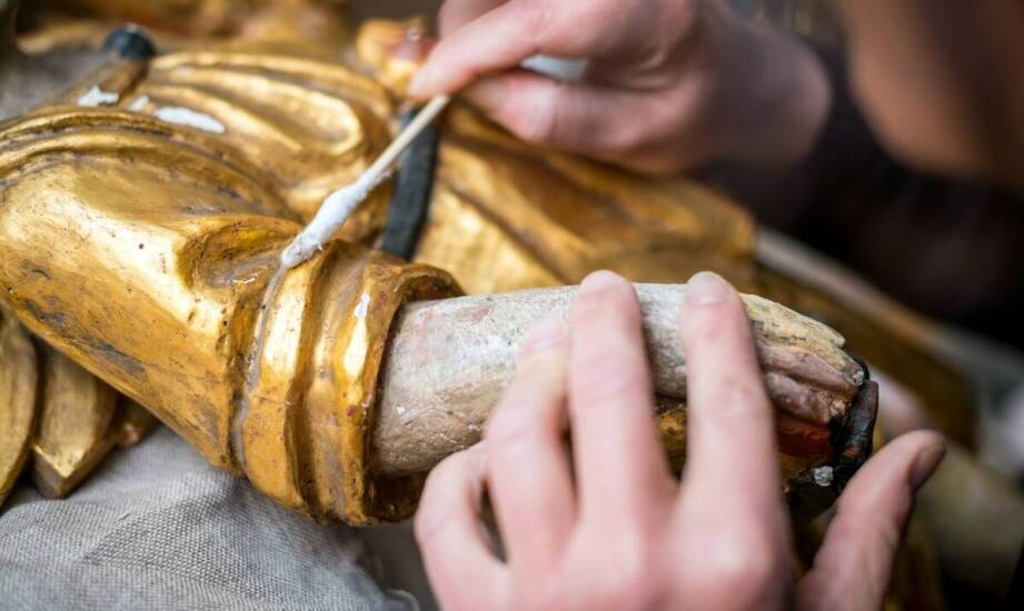 Materiały używane w renowacji liturgicznych naczyń: co warto wiedzieć?