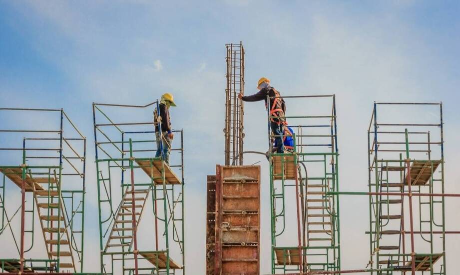 Porównanie rusztowań Krause z innymi systemami na rynku budowlanym.