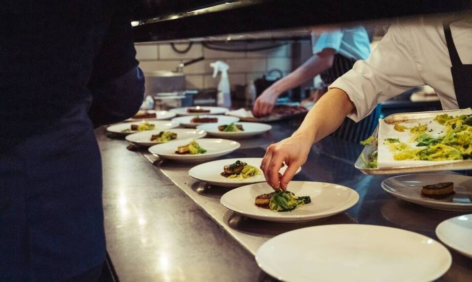 Jak nasze gastronomiczne usługi odpowiadają na potrzeby klientów?