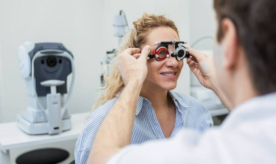 Proces doboru korekcyjnych okularów – kluczowe aspekty