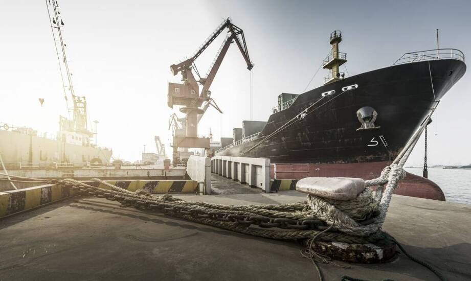 Rola cumowniczego ucha w operacjach załadunkowych i rozładunkowych