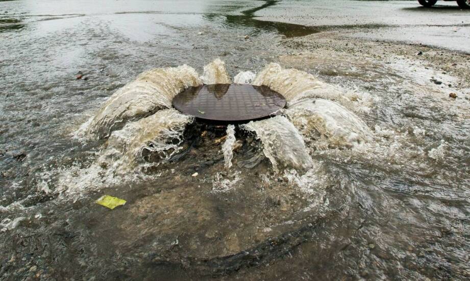 Wpływ sezonowych zmian pogody na działanie kanalizacji