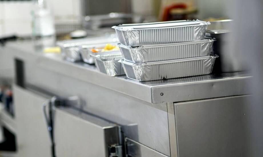 Dlaczego warto inwestować w wysokiej jakości foliowe worki dla gastronomii?