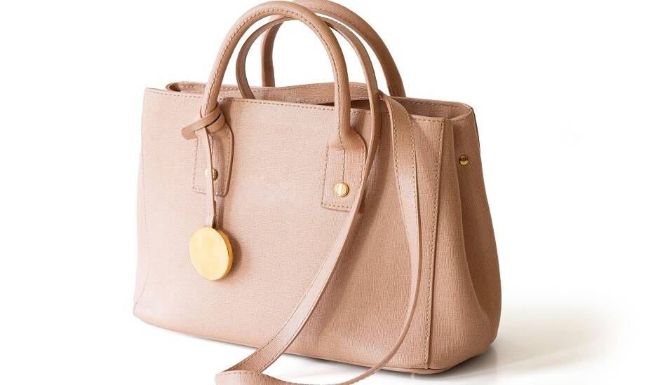 Minimalistyczny styl w polskich skórzanych torebkach – najnowsze trendy