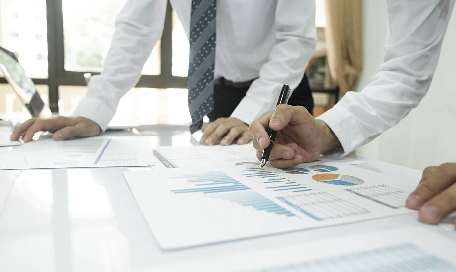 Doradca restrukturyzacyjny a stałe prawne doradztwo dla przedsiębiorstw