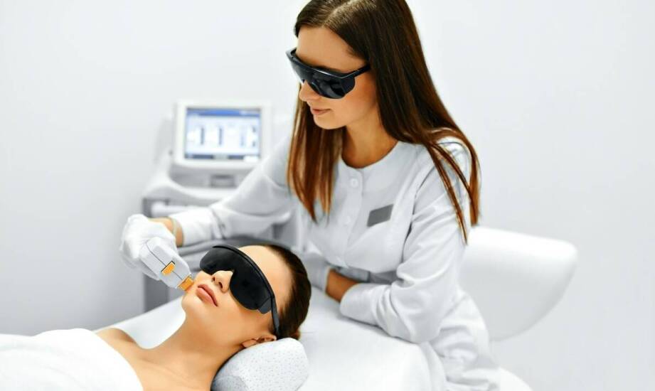 Nowoczesne technologie w lipolizie – co oferują dermatolodzy?