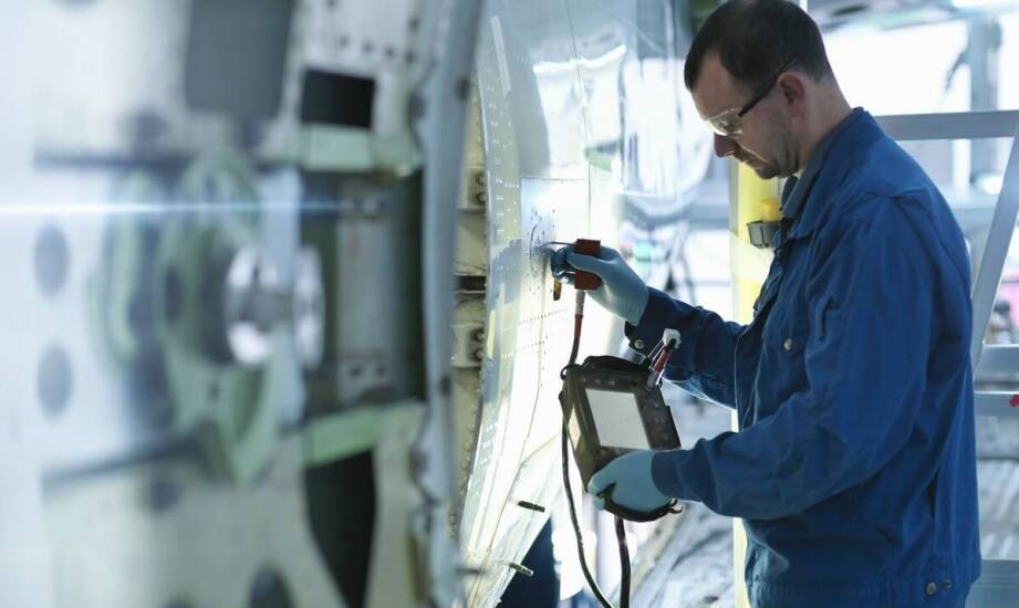 Jak wsparcie techniczne wspomaga proces serwisowania elektrowrzecion?