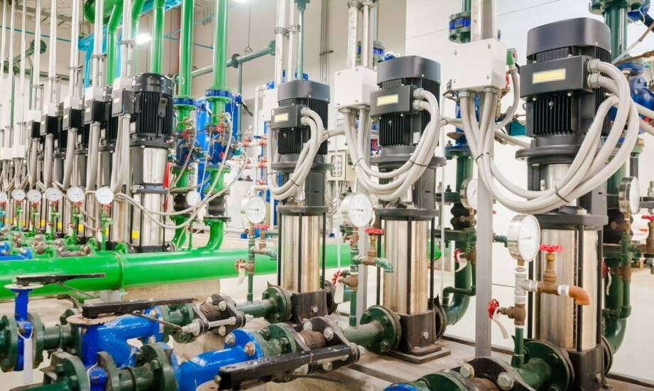 Jakie zastosowania mają wysokociśnieniowe pompy w przemyśle chemicznym?