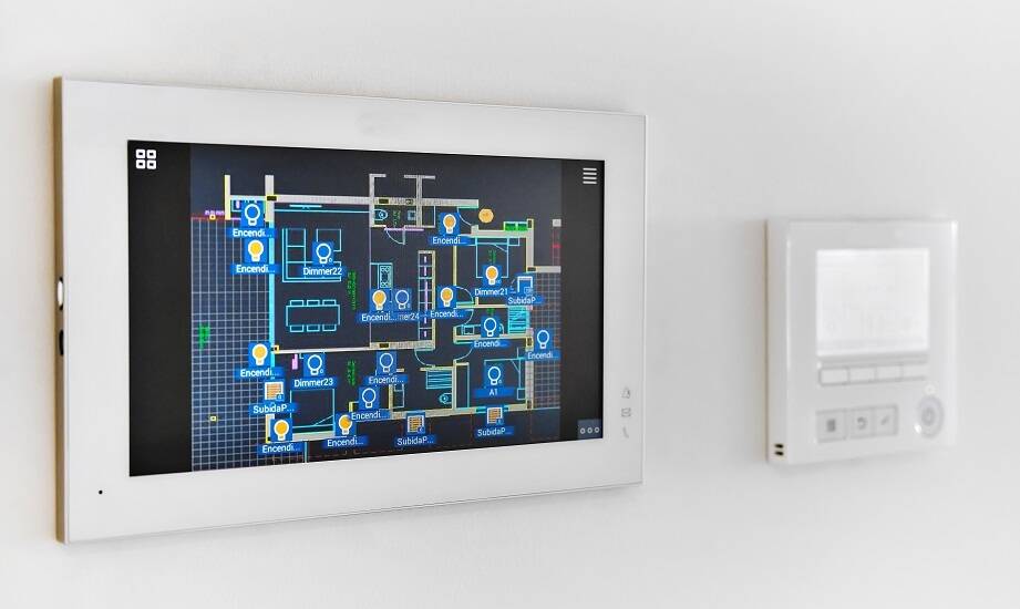 Inteligentne systemy zarządzania budynkiem a zrównoważona produkcja tworzyw sztucznych