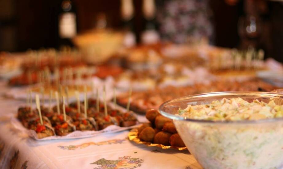 Catering w Małopolsce: różnorodność międzynarodowej kuchni na Twoim przyjęciu