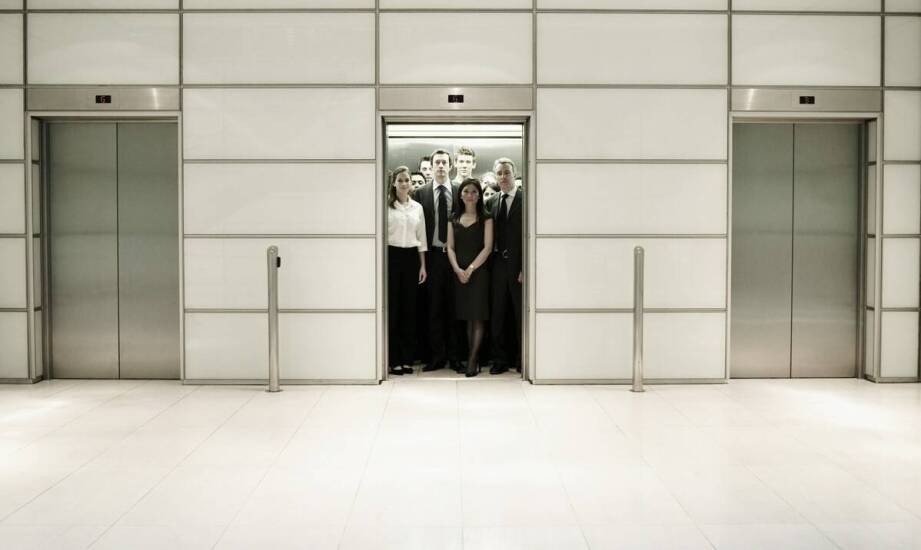 Jak windy wpływają na komfort życia mieszkańców w budynkach wielopiętrowych?