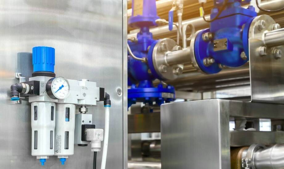 Jakie są korzyści z użycia sieciowych filtrów w systemach kompresorowych?