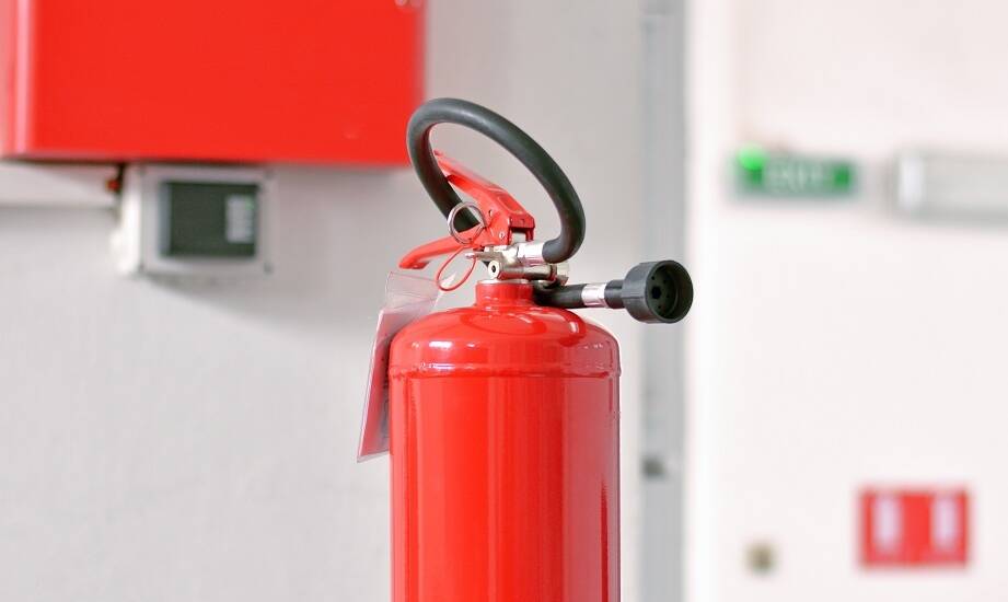 Wpływ regularnej konserwacji systemów przeciwpożarowej ochrony na bezpieczeństwo na stacji ładowania