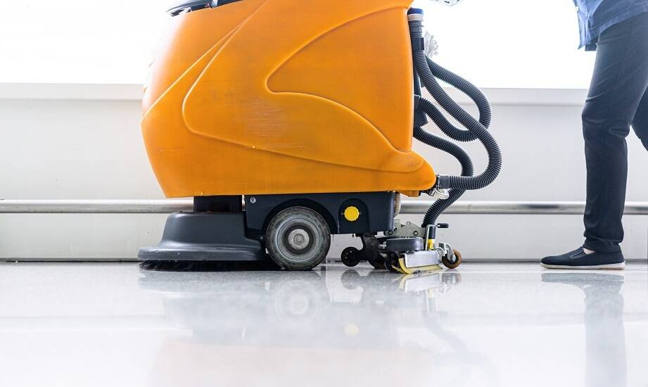 Wpływ nowoczesnych czyszczących urządzeń na sanitarne standardy w firmach