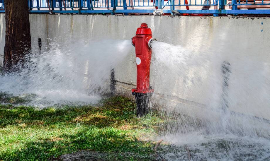 Jak przegląd hydrantów wpływa na bezpieczeństwo przeciwpożarowe w obiektach?