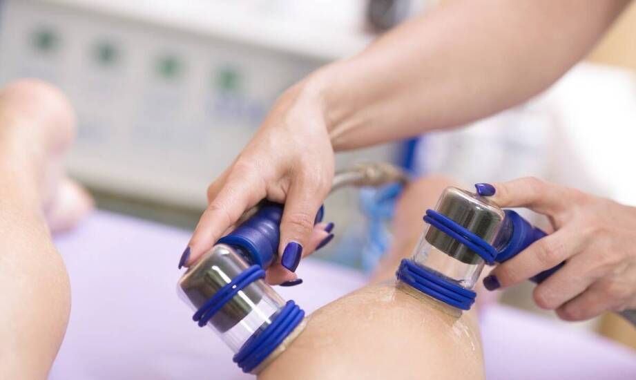 Jakie techniki stosuje się w leczeniu ostrych zespołów bólowych?