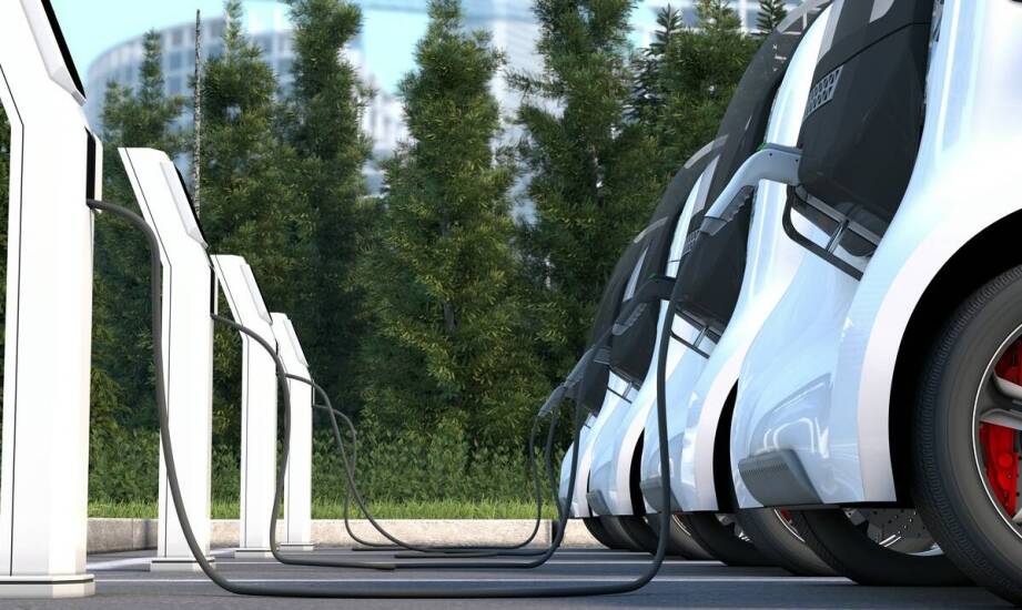 Jak małe elektryczne samochody wpływają na naturalne środowisko w Krakowie?