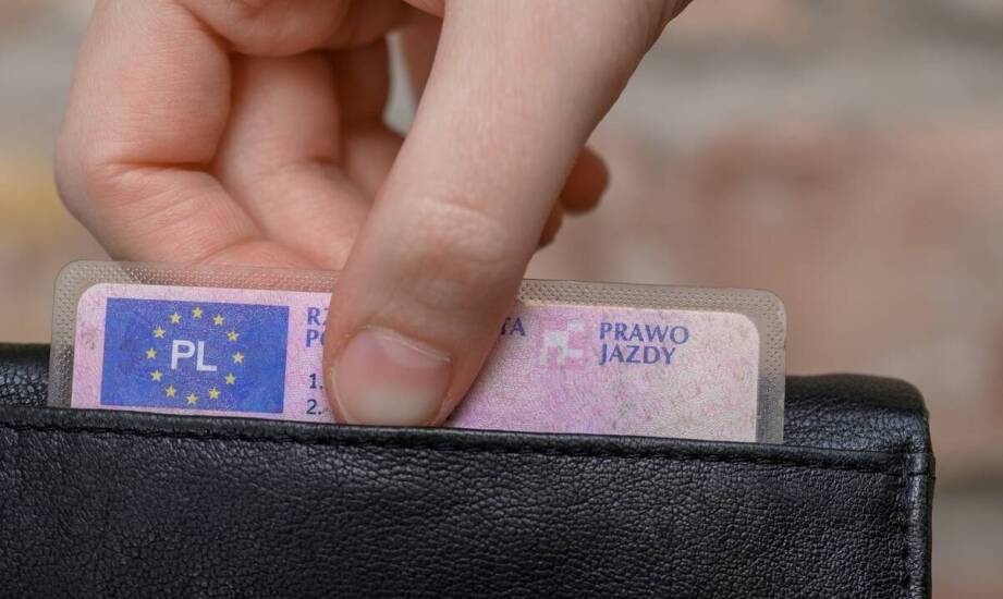 Wydział komunikacji a odbiór prawa jazdy – jakie dokumenty przygotować?