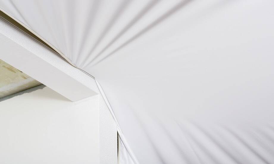 Napinane membrany barisol w przestrzeniach edukacyjnych – zalety i korzyści