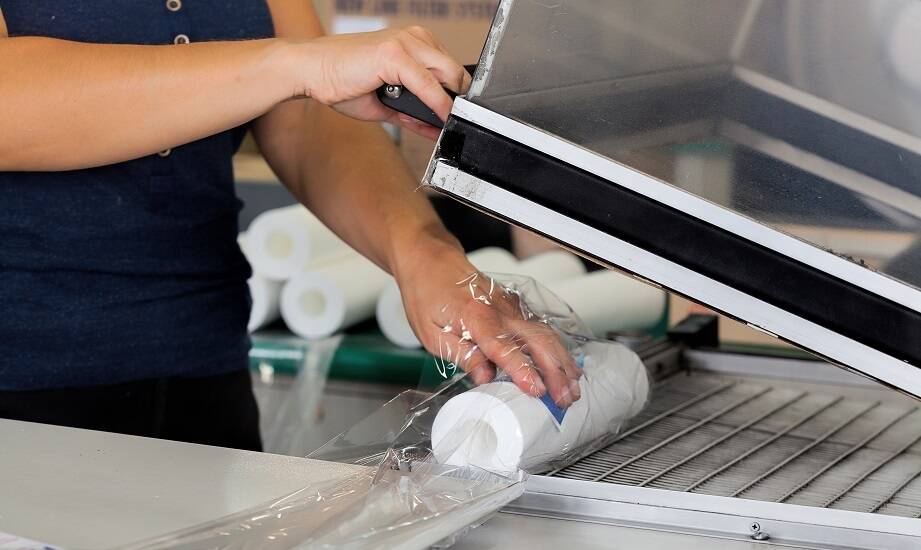 Wpływ regularnych przeglądów na wydajność kloszowej obkurczarki