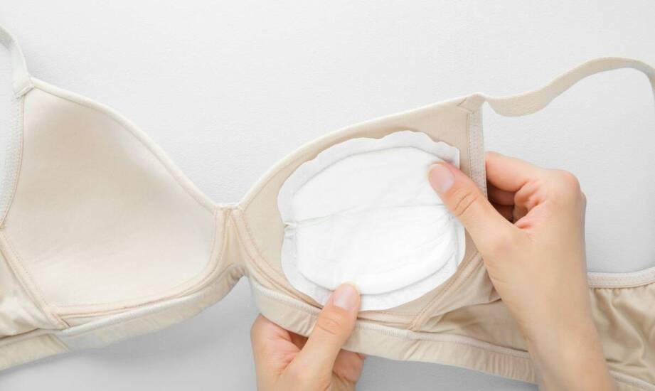 Największe mity o biustonoszach z fiszbinami do karmienia