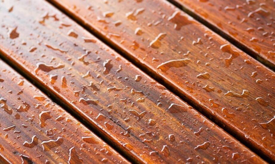 Odporne na zmienne warunki klimatyczne produkty do ochrony drewna