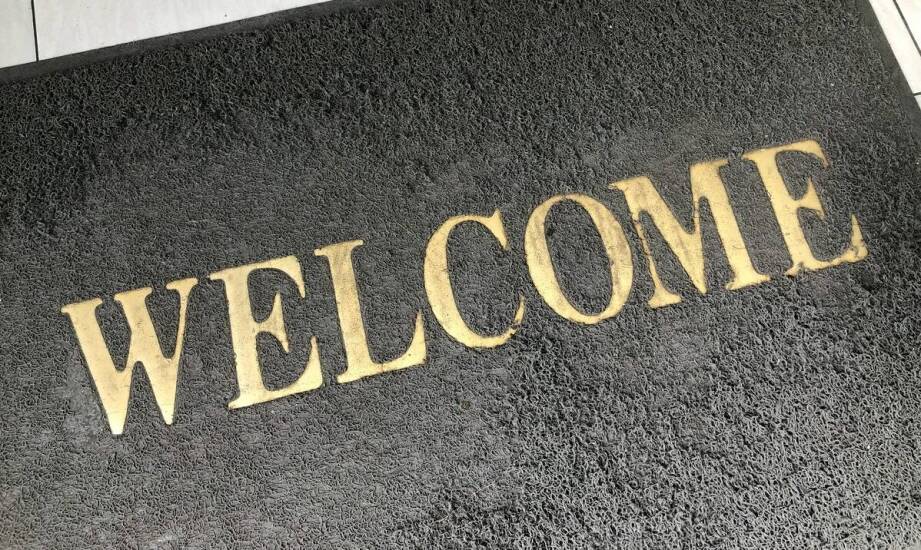 How to Choose the Perfect Entrance Mats for Schools to Ensure Safety and Cleanliness?