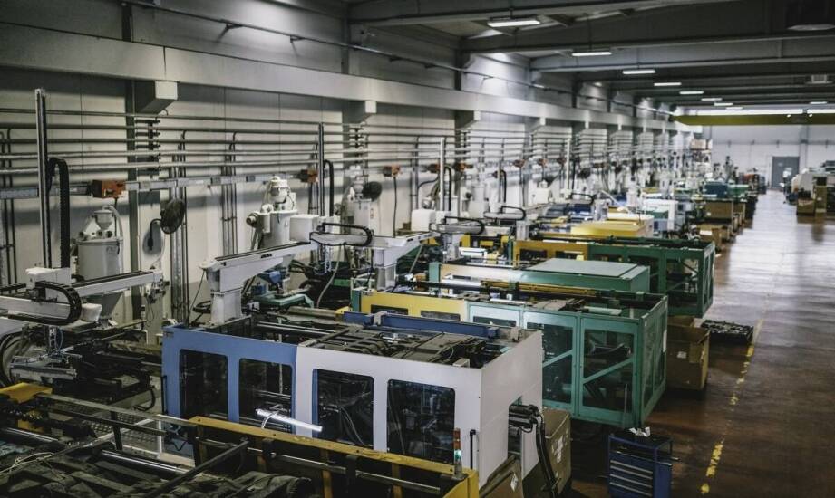 Jak szybka wysyłka części wpływa na efektywność przemysłowej produkcji?