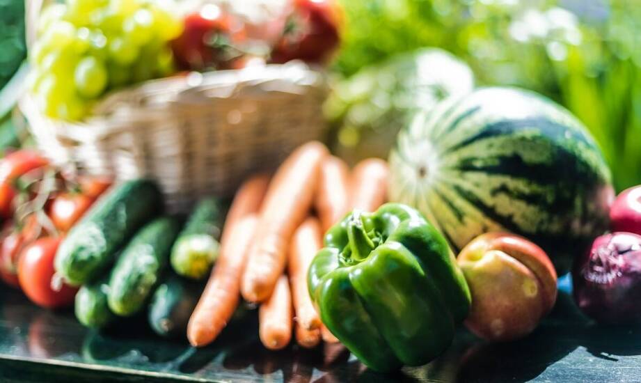 Why is trust in vegetable and mushroom suppliers crucial for food producers?
