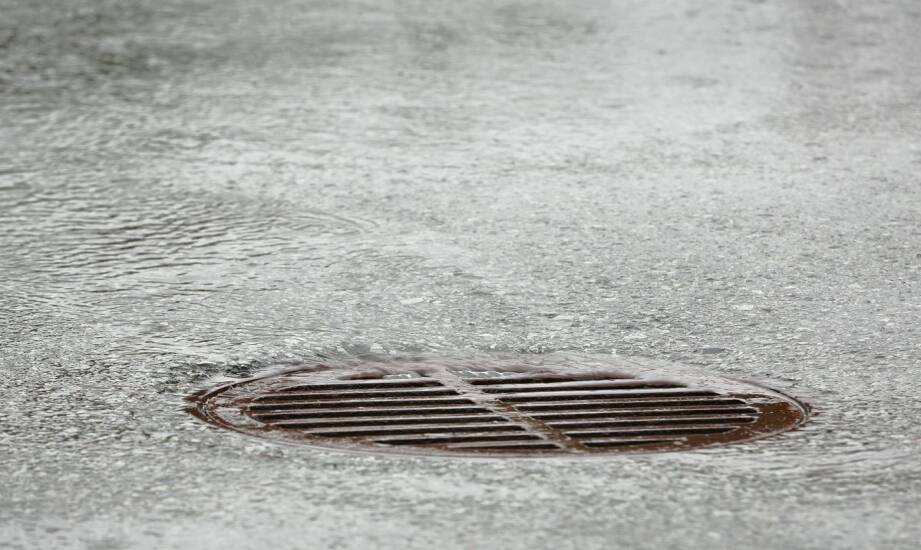 Przyczyny i skuteczne metody zapobiegania przepychaniu kanalizacji w domu