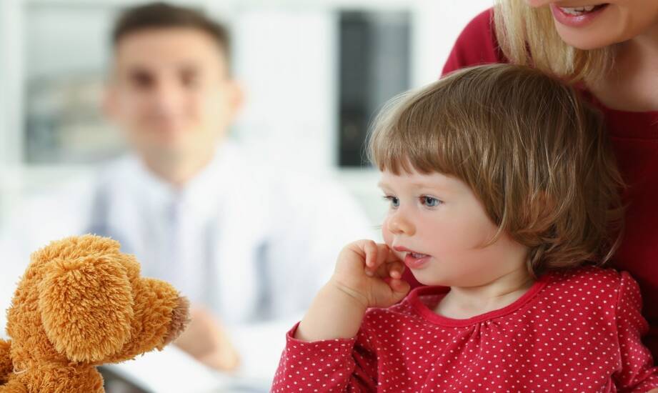 Pediatria: kiedy opłaca się skorzystać z wizyty domowej u dziecka