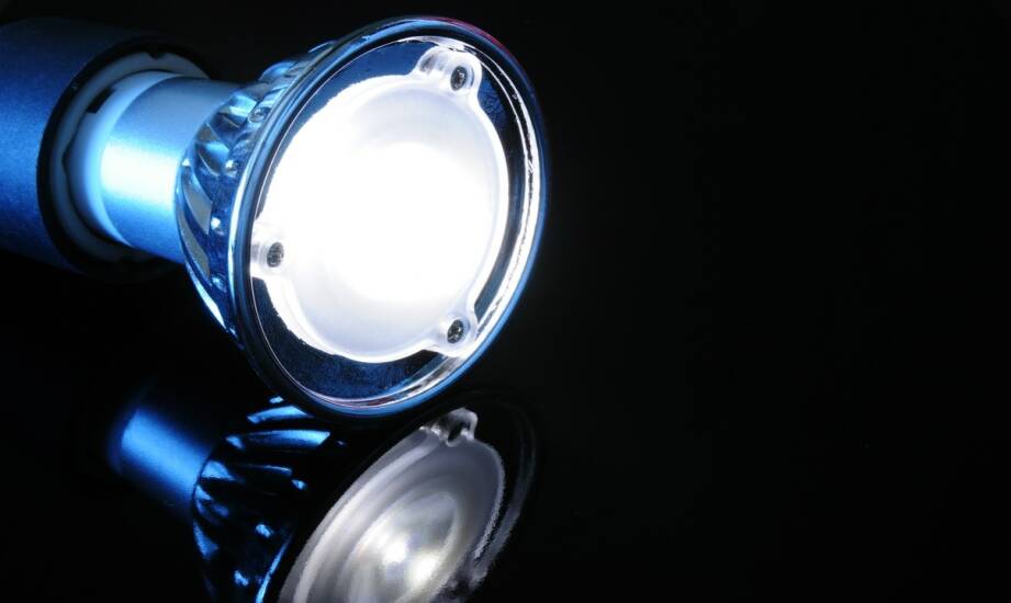 Oświetlenie LED Karlik seria Flexi — cechy, zastosowania i korzyści