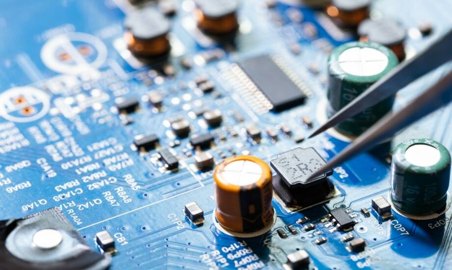 Produkcja elektroniki na zlecenie: co warto wiedzieć przed zleceniem