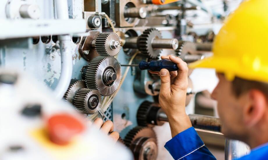Obsługa techniczna sprzętu: kluczowe zagadnienia dla firm i użytkowników