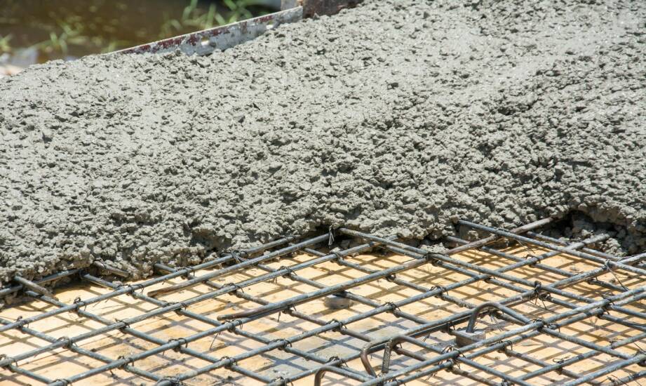Beton: co warto wiedzieć przed wyborem materiału do budowy