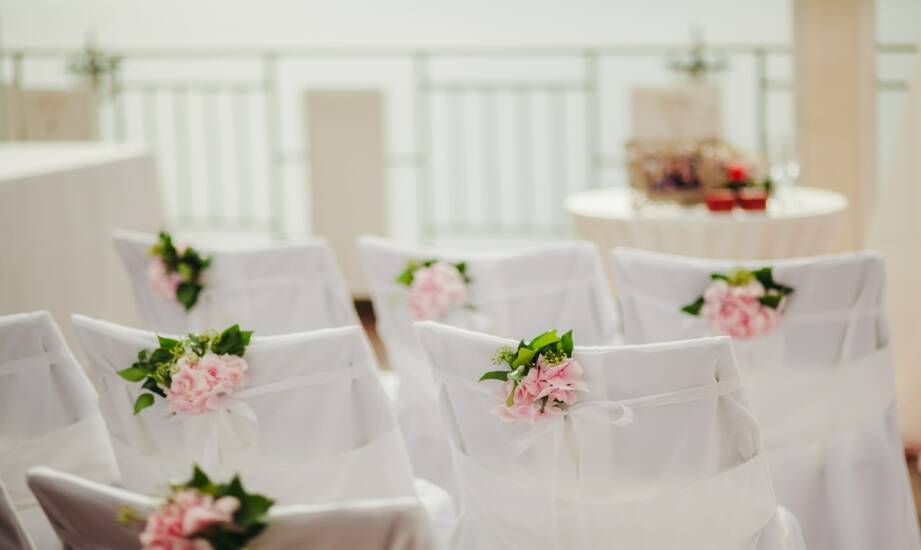 Kompleksowa organizacja wesela – jak zaplanować idealną ceremonię krok po kroku