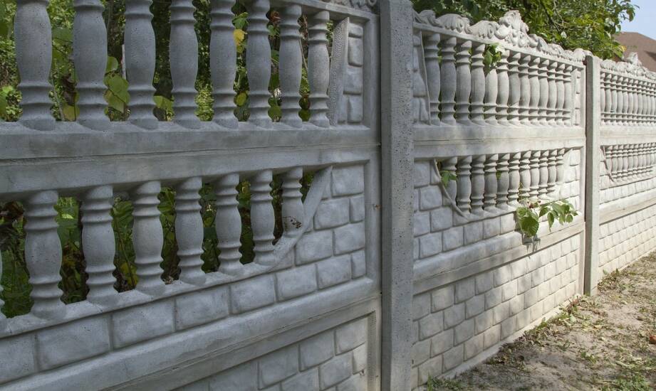 Ogrodzenia betonowe: praktyczne rozwiązania i porównanie rodzajów