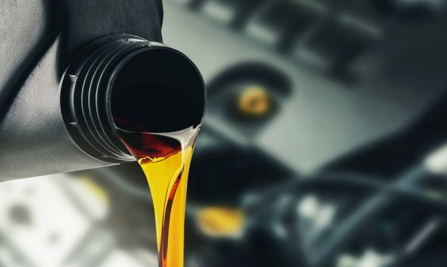 Skup zużytego oleju: co warto wiedzieć przed sprzedażą