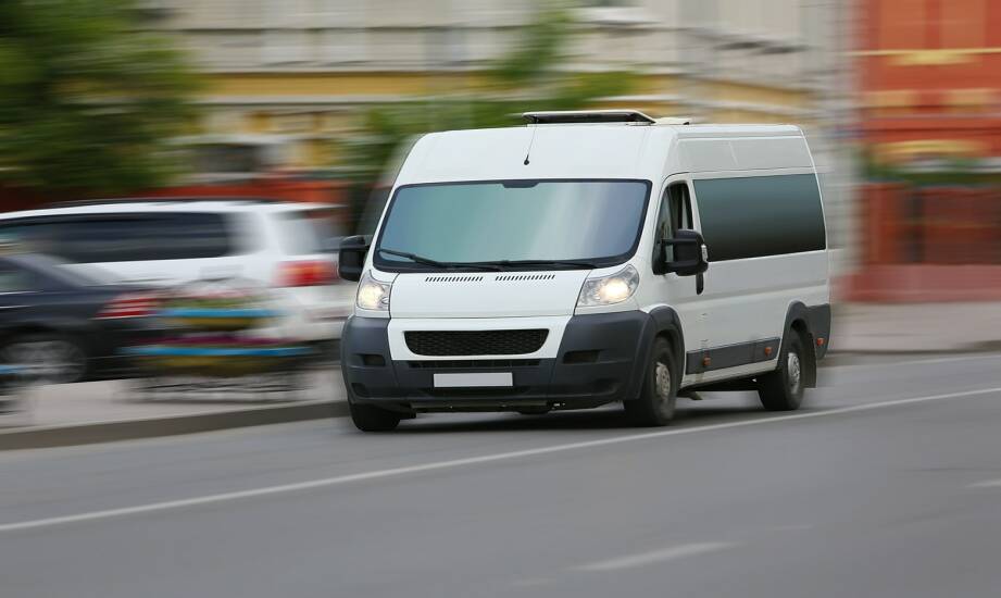 Prywatny transport medyczny — co warto wiedzieć przed wyborem usług