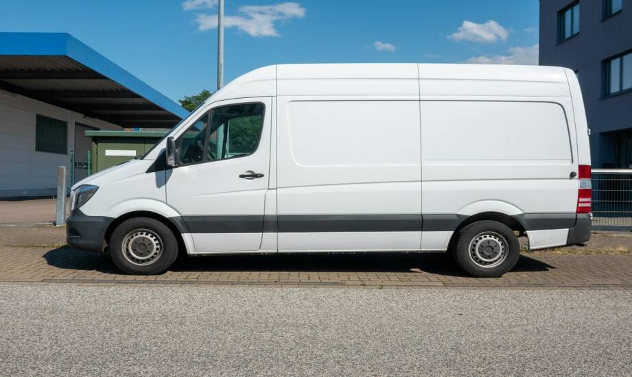 Mercedes Benz: przegląd samochodów dostawczych i kluczowe różnice