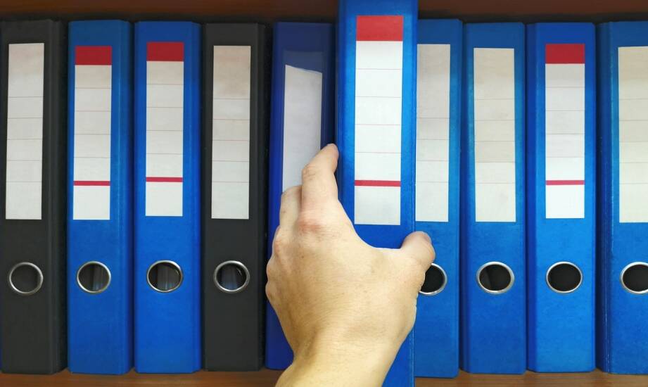 Zarządzanie dokumentami: kluczowe metody organizacji i archiwizacji
