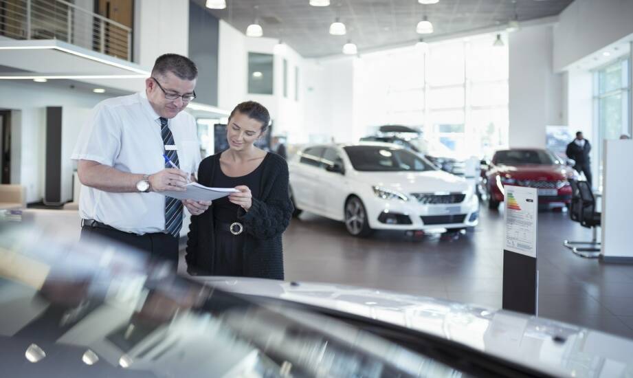 Autoryzowany dealer Mercedes-Benz — co warto wiedzieć przed zakupem samochodu