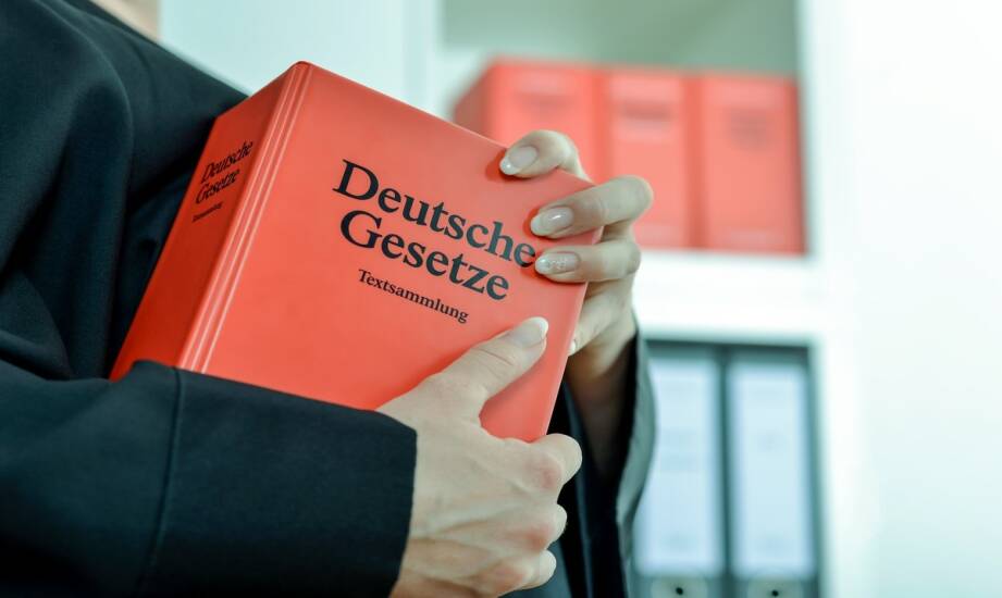 Niemieckie prawo pracy: kluczowe zasady dla zatrudnionych z Polski