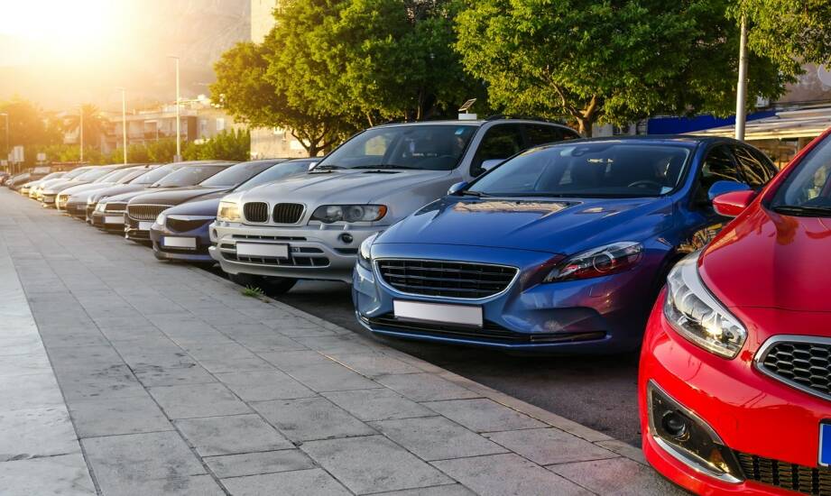 Flota samochodowa: jak wybrać auto idealne na start działalności