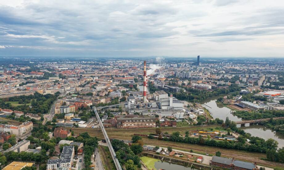 Połączenia lotnicze i lądowe między Szczecinem a Berlinem – co warto wiedzieć