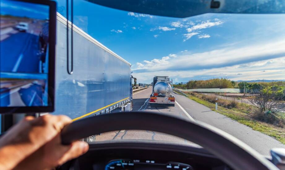 Przeprowadzki i transport: praktyczne porady planowania i organizacji pamiętaj