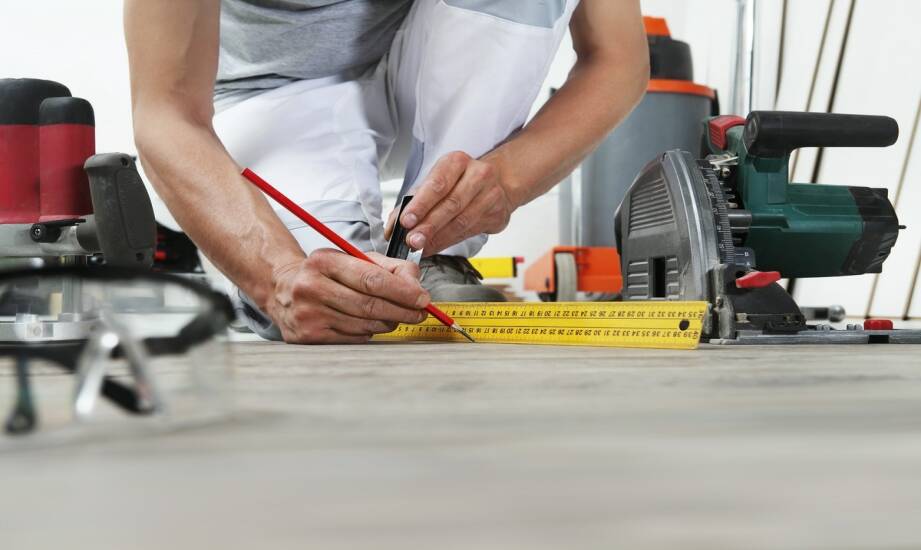 Usługi brukarskie: porównanie technik i materiałów dla trwałych nawierzchni
