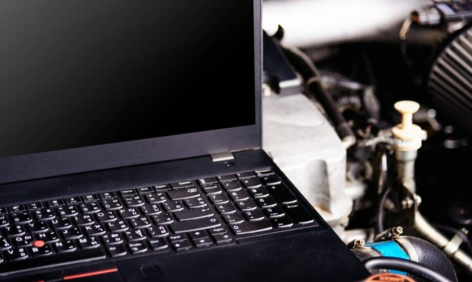 Serwis laptopów — jak rozpoznać usterki i co zrobić najpierw