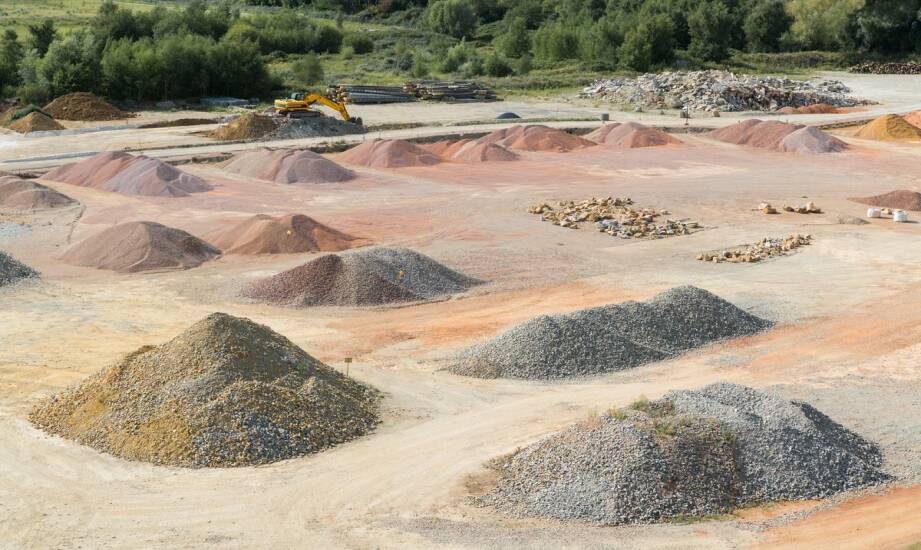 Kruszywa naturalne: rodzaje, zastosowania i wpływ na budownictwo
